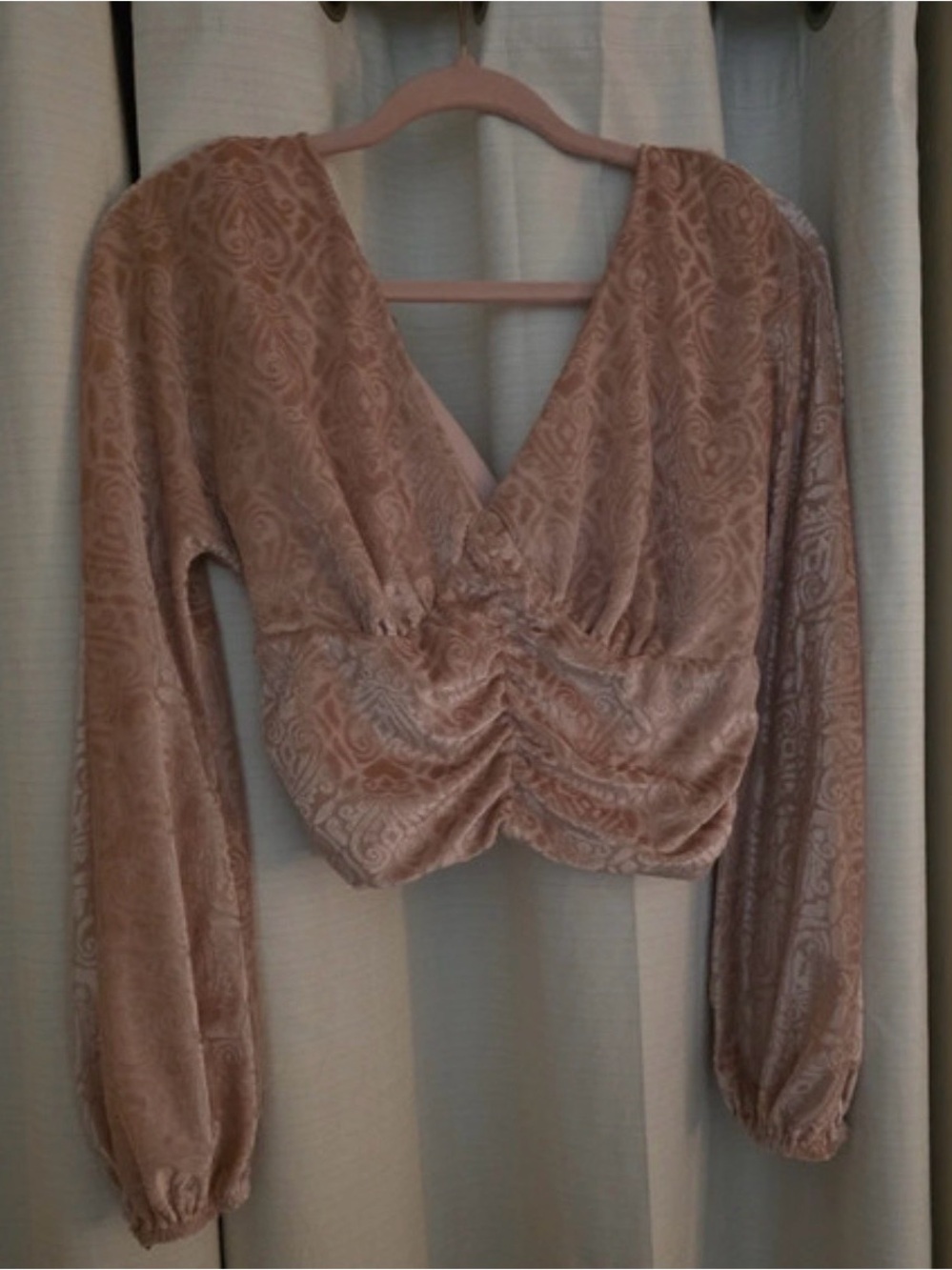 Ruched V-Neck Velvet Long Sleeve Crop Top - Blush Taupe